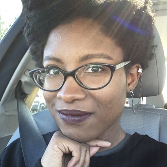 Meet your Posher, Whitney - Picture 2 of 2